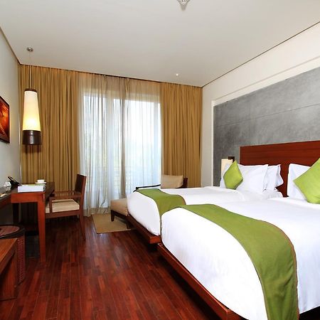 Holiday Inn & Suites Bengaluru Whitefield 外观 照片