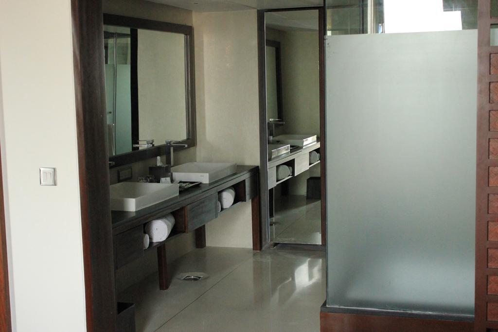 Holiday Inn & Suites Bengaluru Whitefield 外观 照片