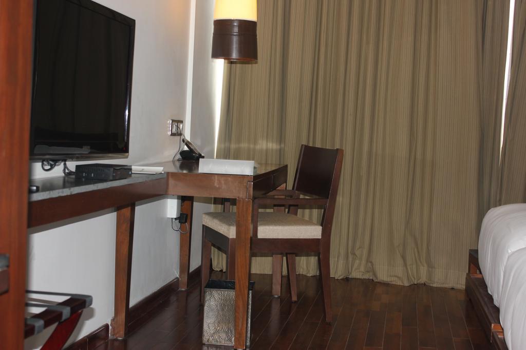 Holiday Inn & Suites Bengaluru Whitefield 外观 照片