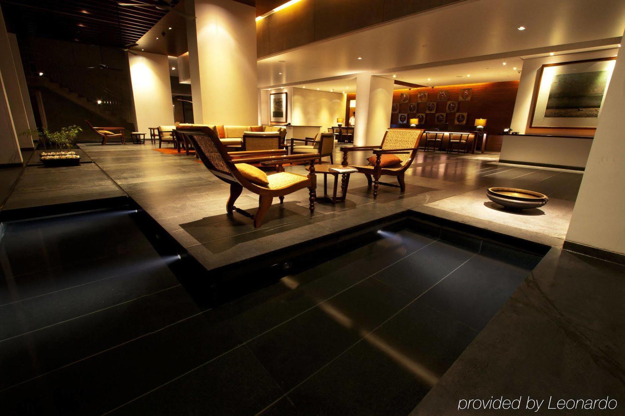 Holiday Inn & Suites Bengaluru Whitefield 外观 照片