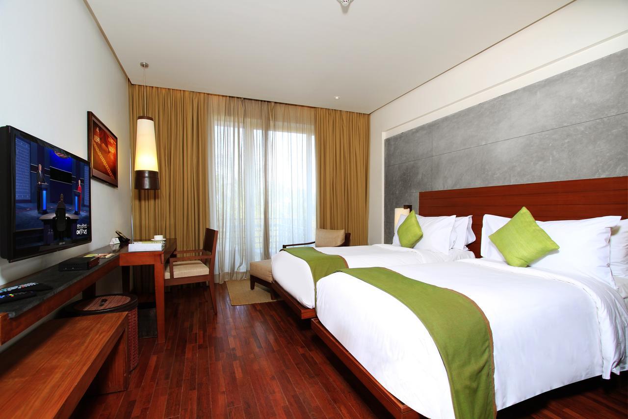 Holiday Inn & Suites Bengaluru Whitefield 外观 照片